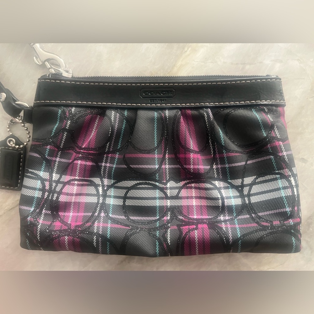 COACH Poppy Wristlet NEW